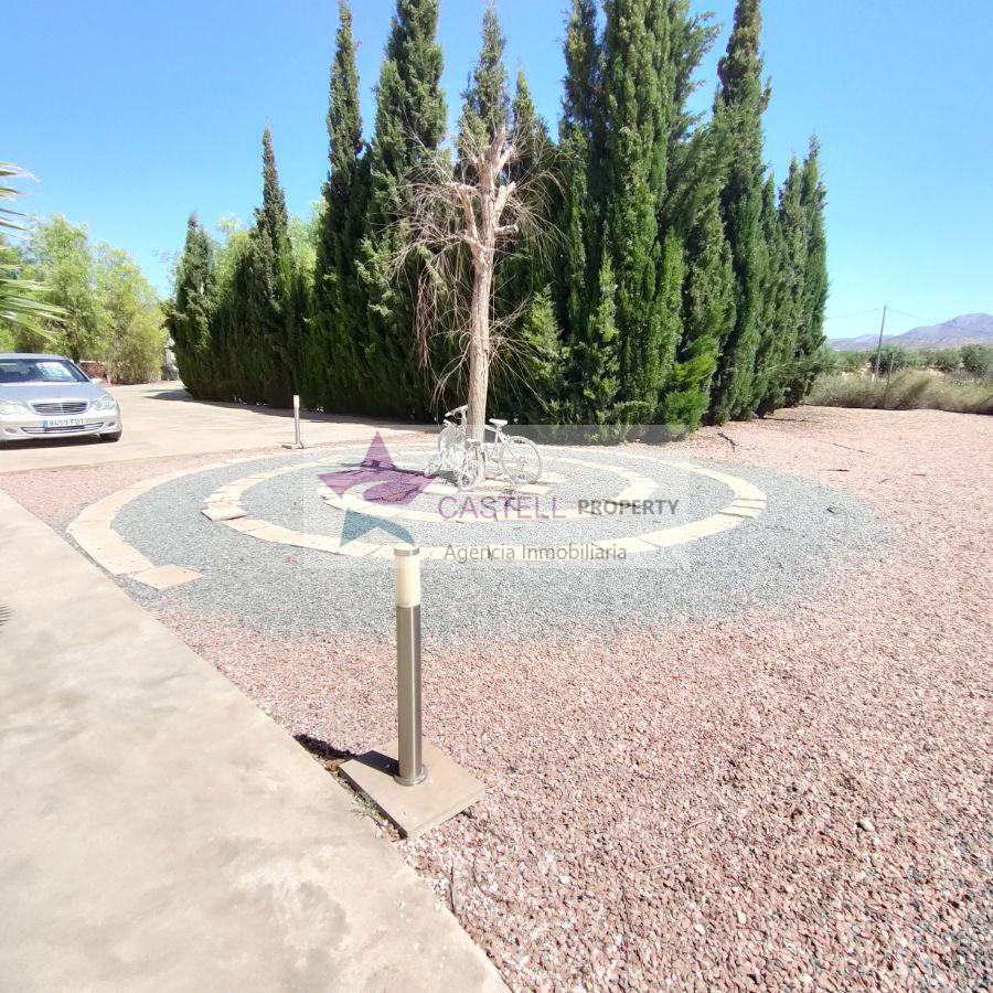 For sale of chalet in Novelda