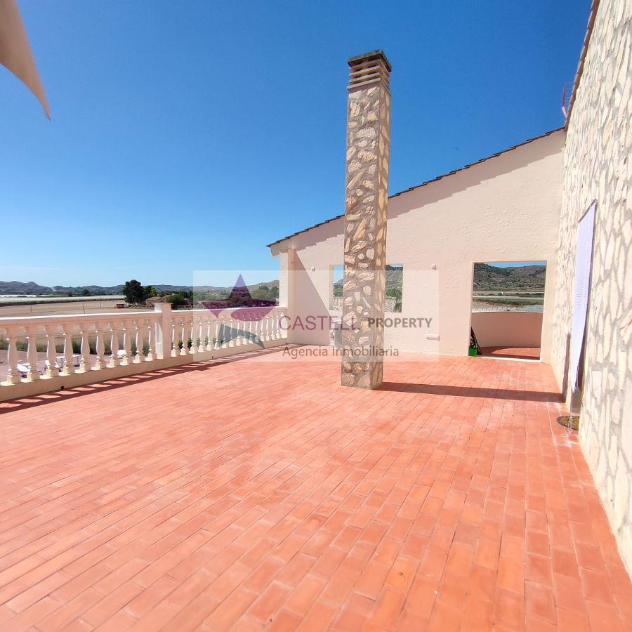 For sale of chalet in Novelda