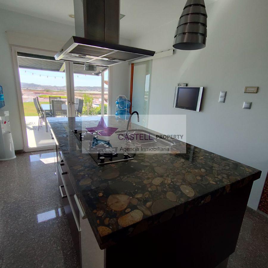 For sale of chalet in Novelda