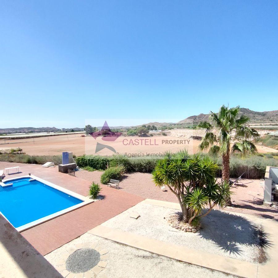 For sale of chalet in Novelda