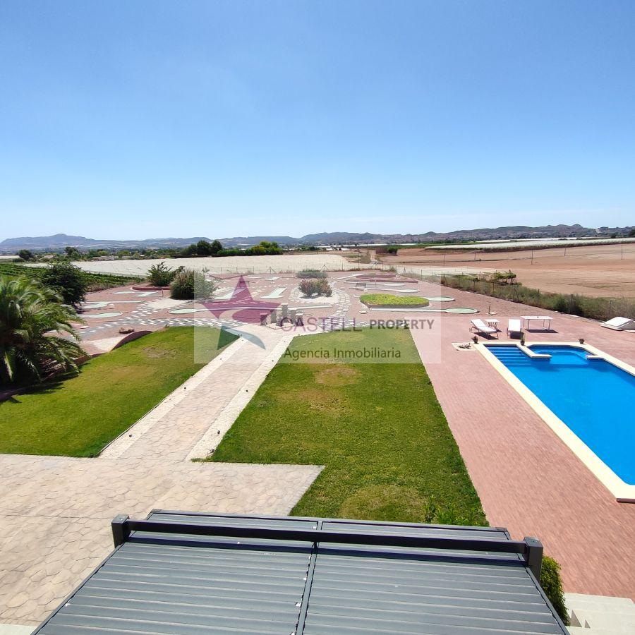 For sale of chalet in Novelda