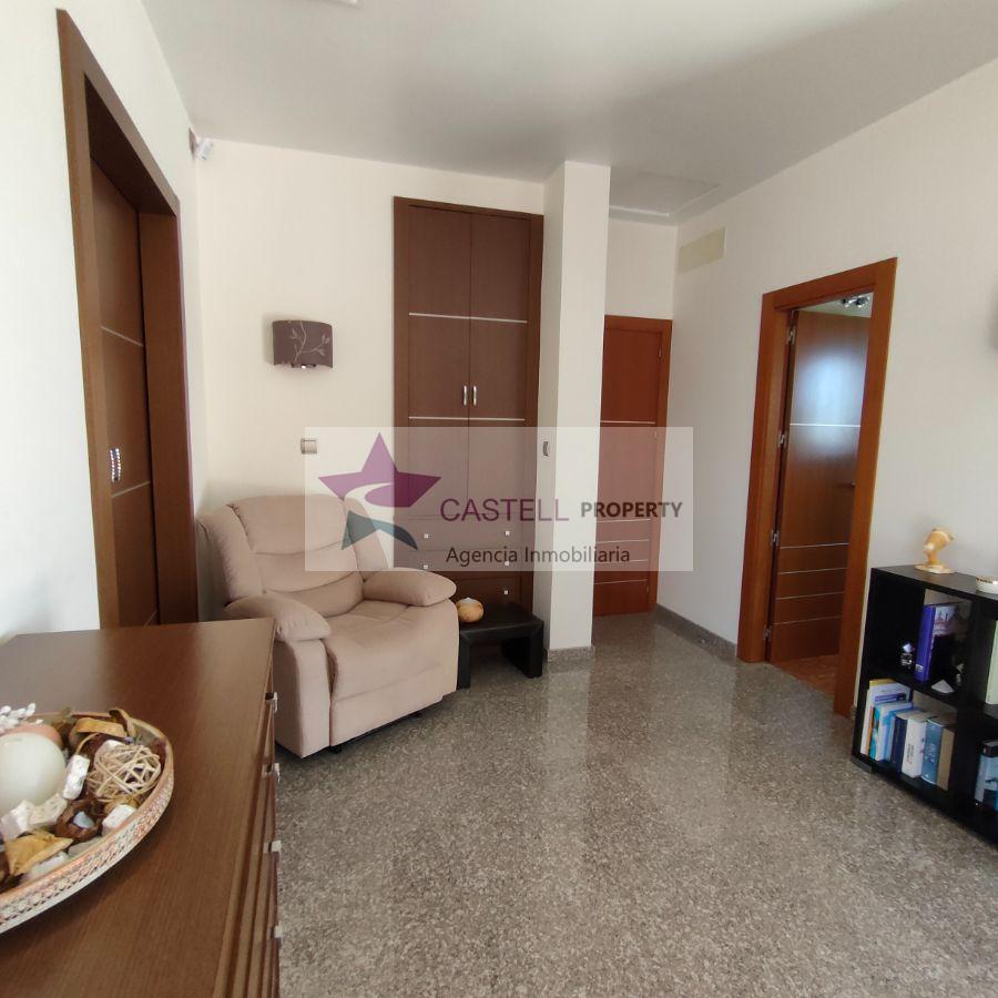 For sale of chalet in Novelda