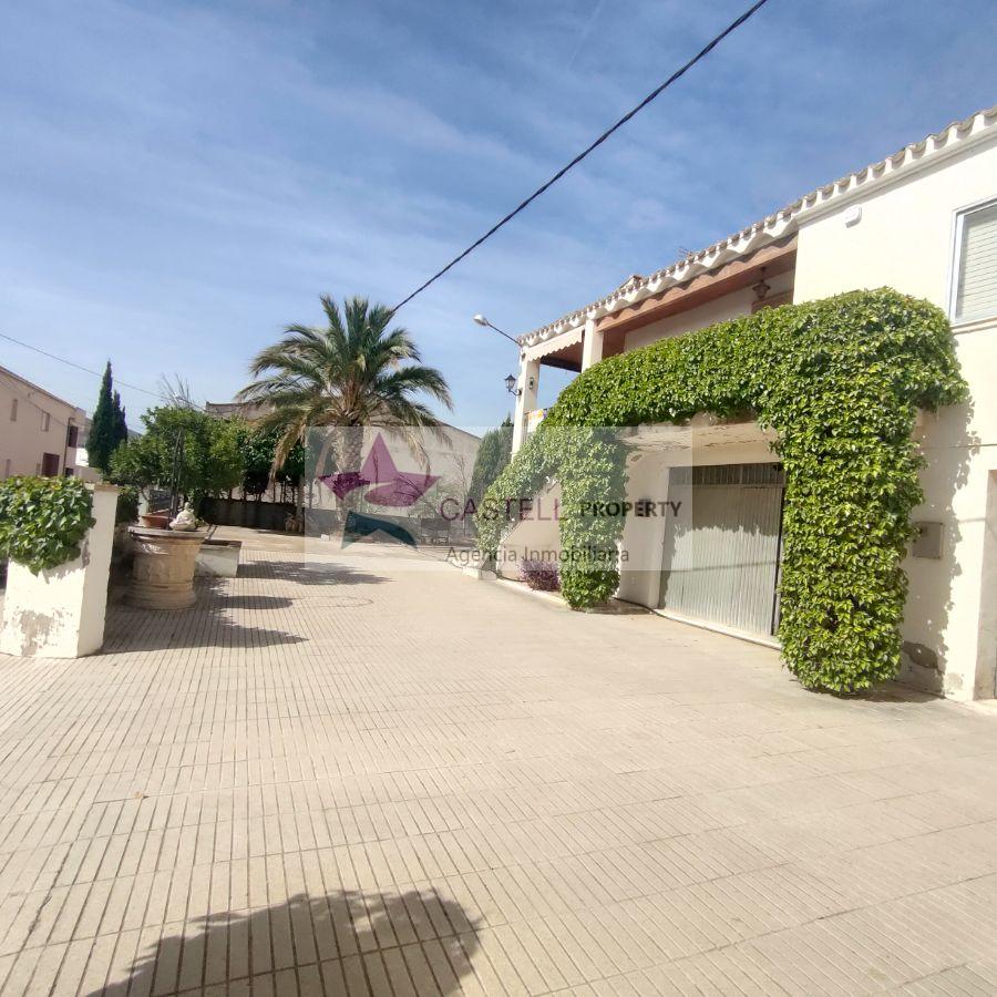 For sale of house in Salinas