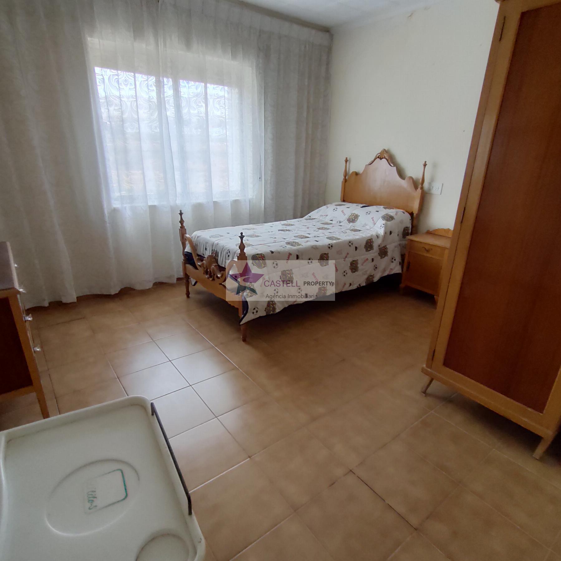 Venta de casa en Algueña