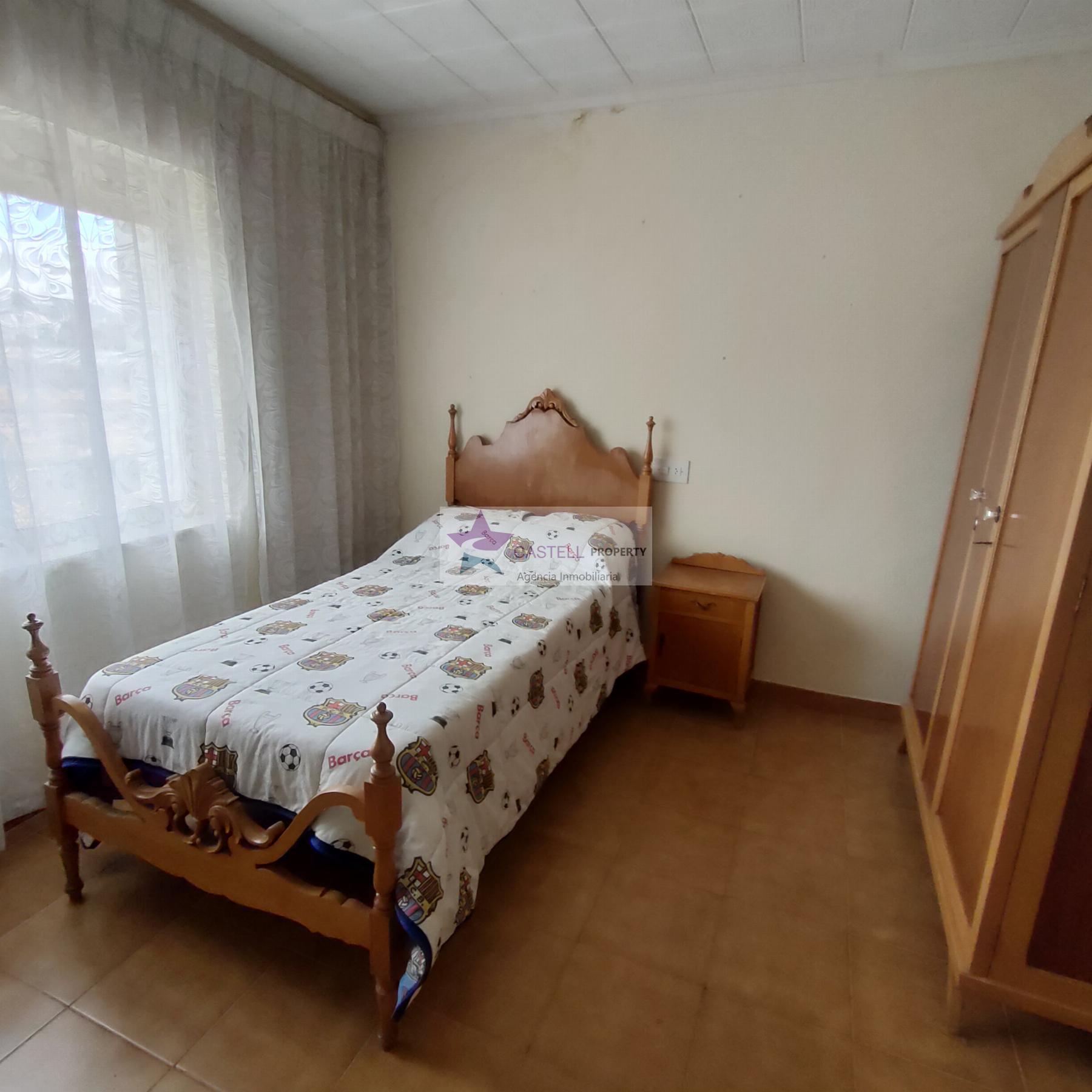 Venta de casa en Algueña