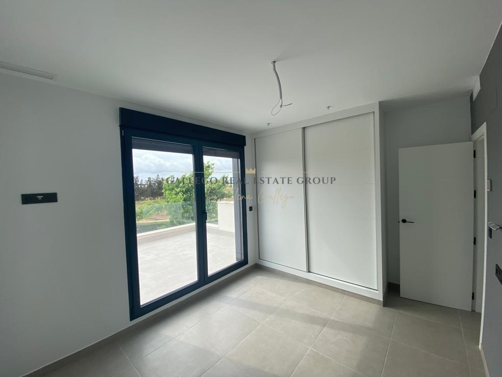 Venta de casa en Los Alcázares