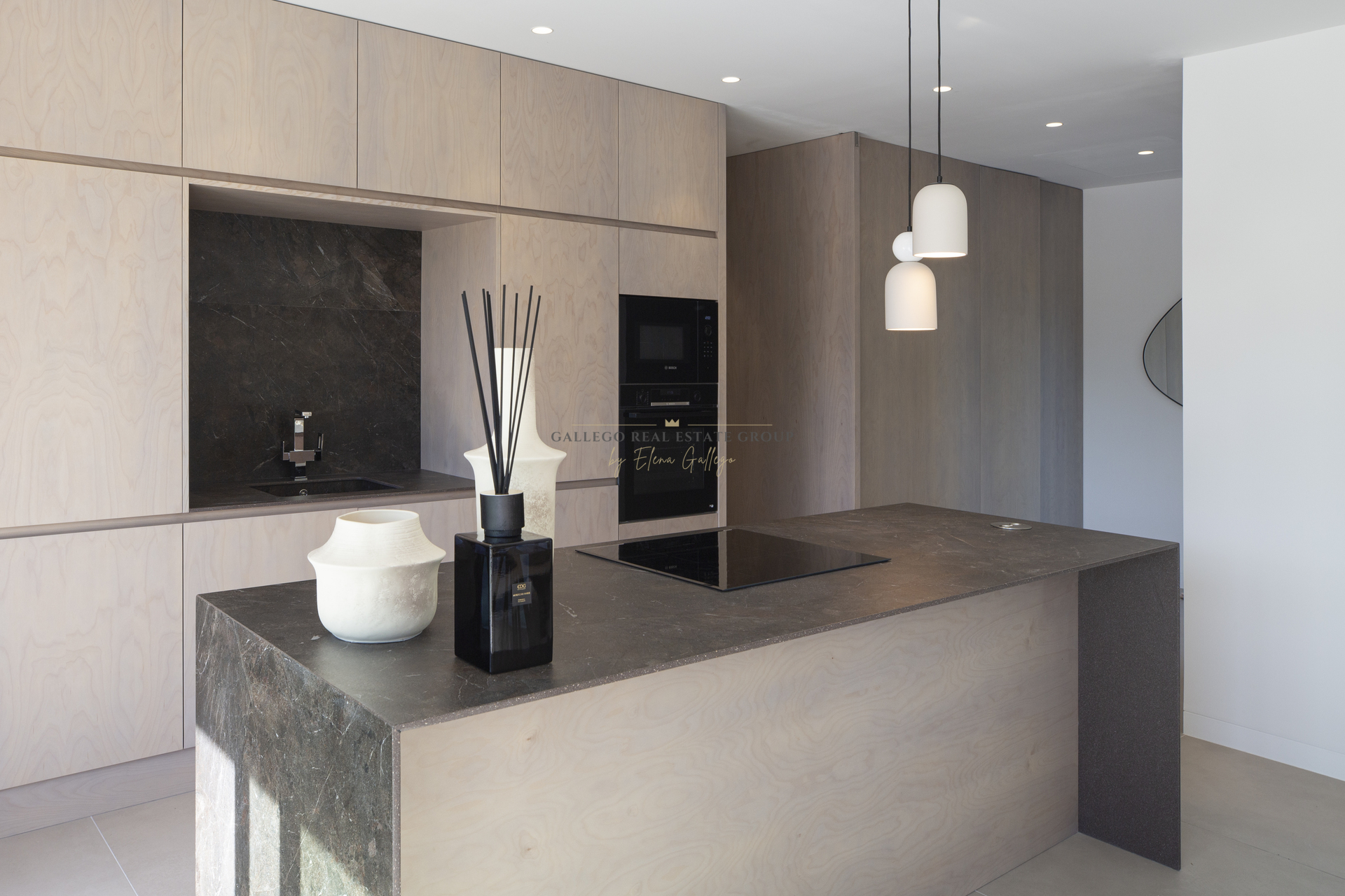 Venta de villa en Las Colinas Golf