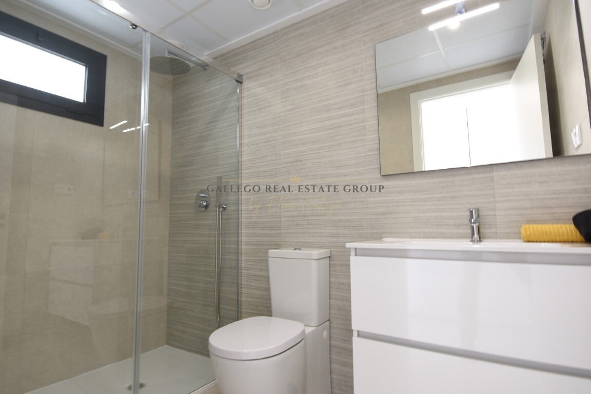 Venta de obra nueva en San Miguel de Salinas