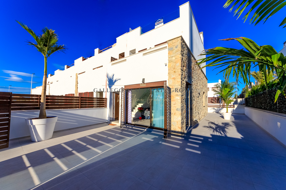 Venta de obra nueva en Pilar de la Horadada