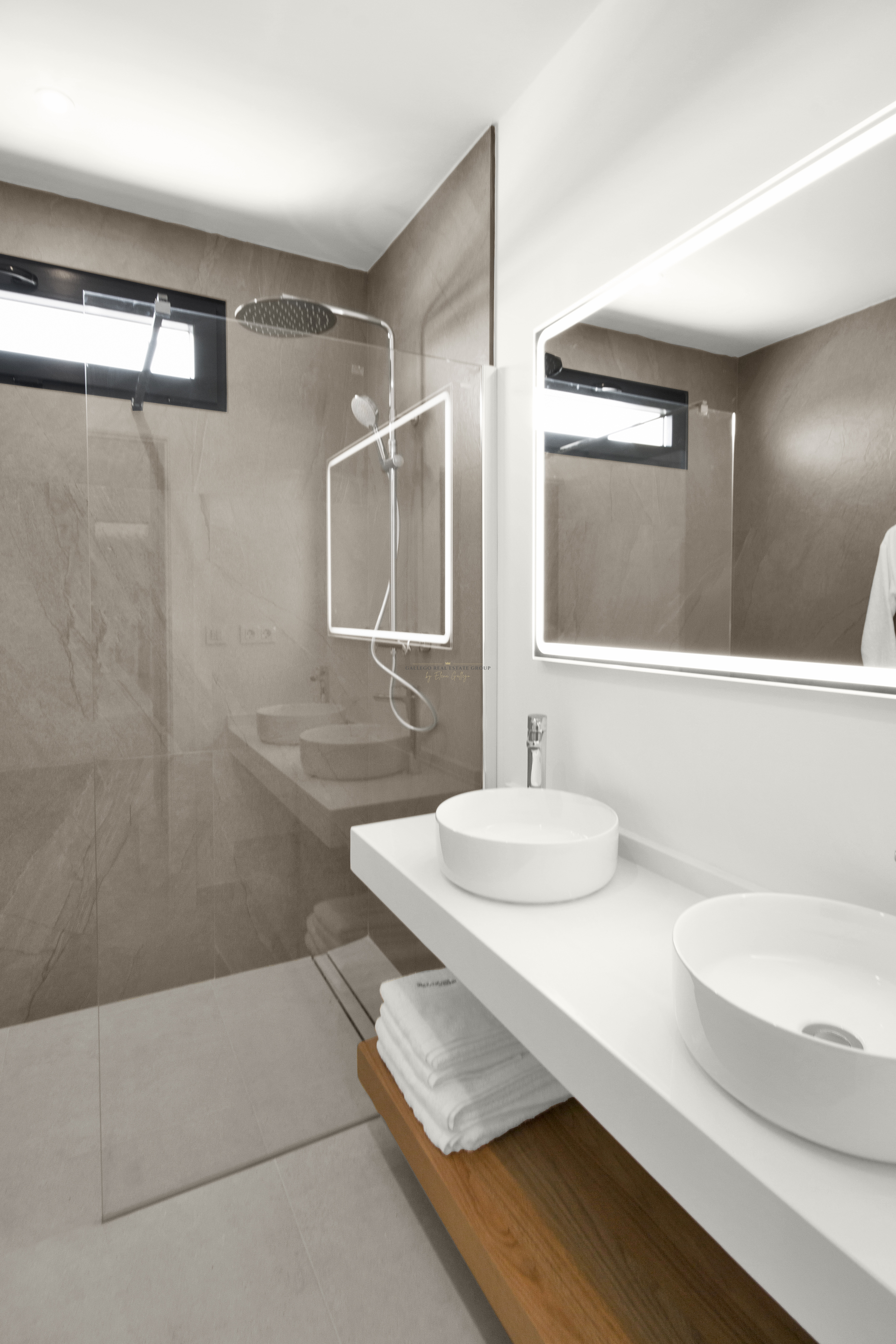 Venta de obra nueva en Baños y Mendigo