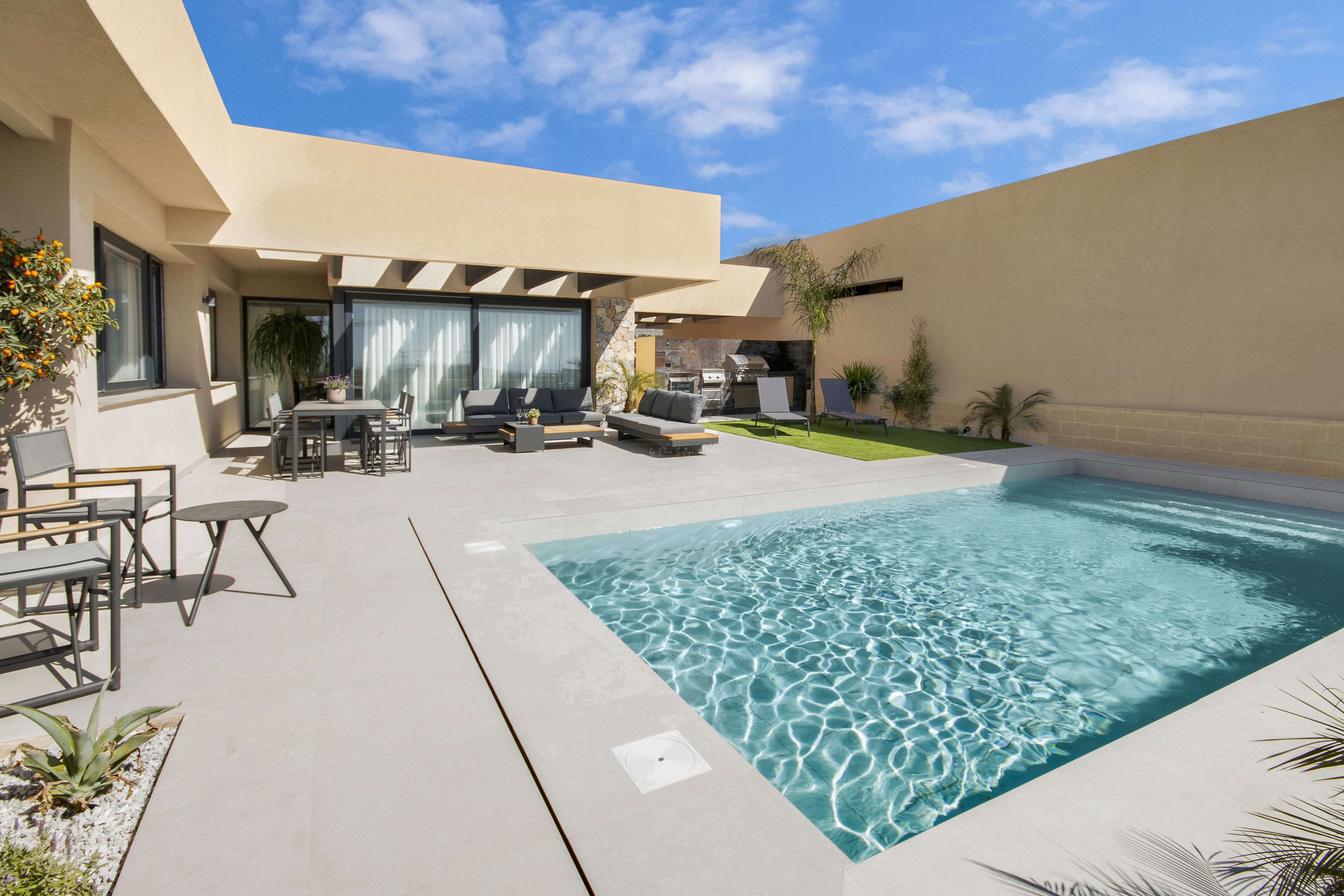 Venta de obra nueva en Baños y Mendigo