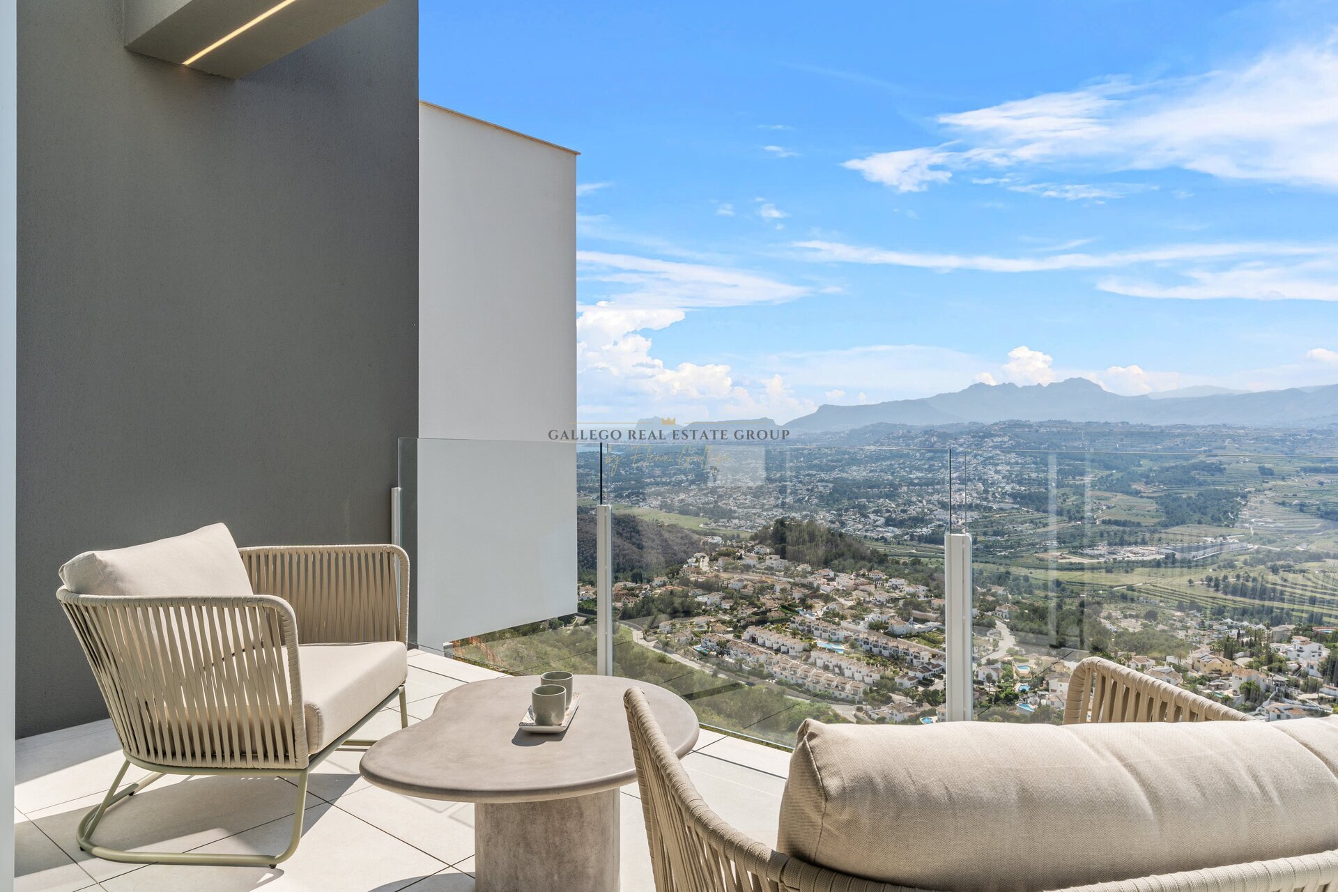 Venta de obra nueva en Cumbre del Sol