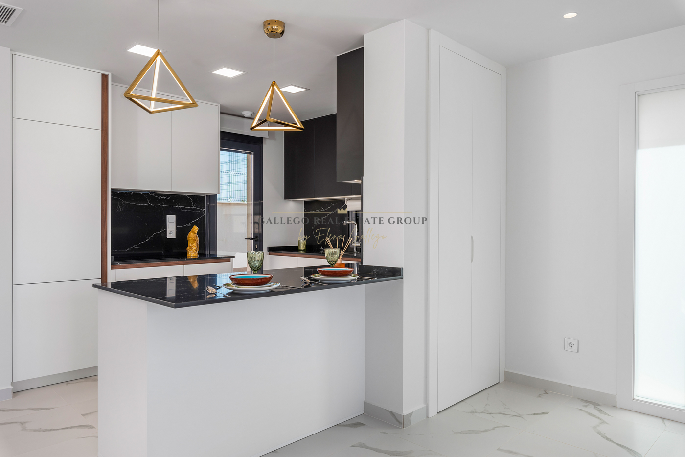 Venta de obra nueva en San Miguel de Salinas