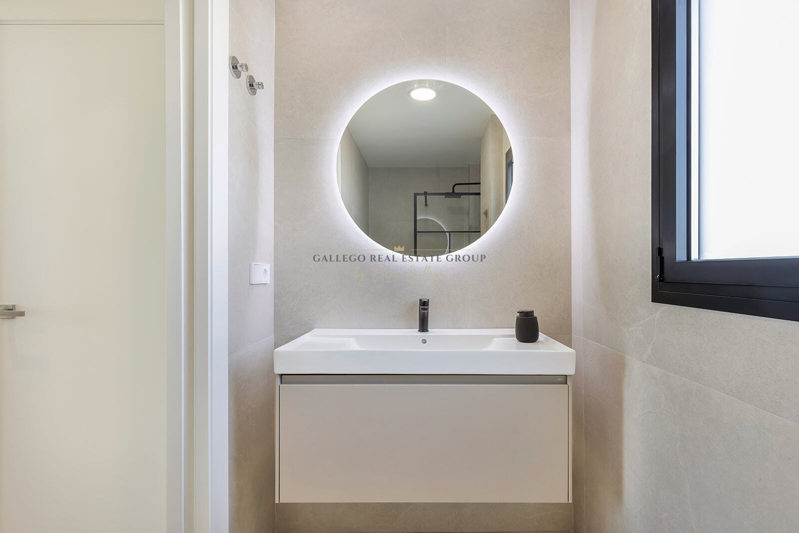 Venta de casa en Los Alcázares