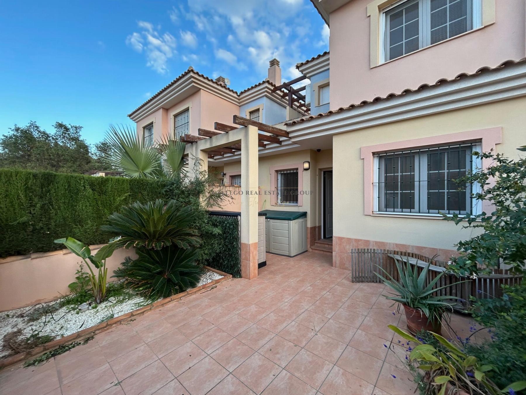 Venta de chalet en Los Urrutias