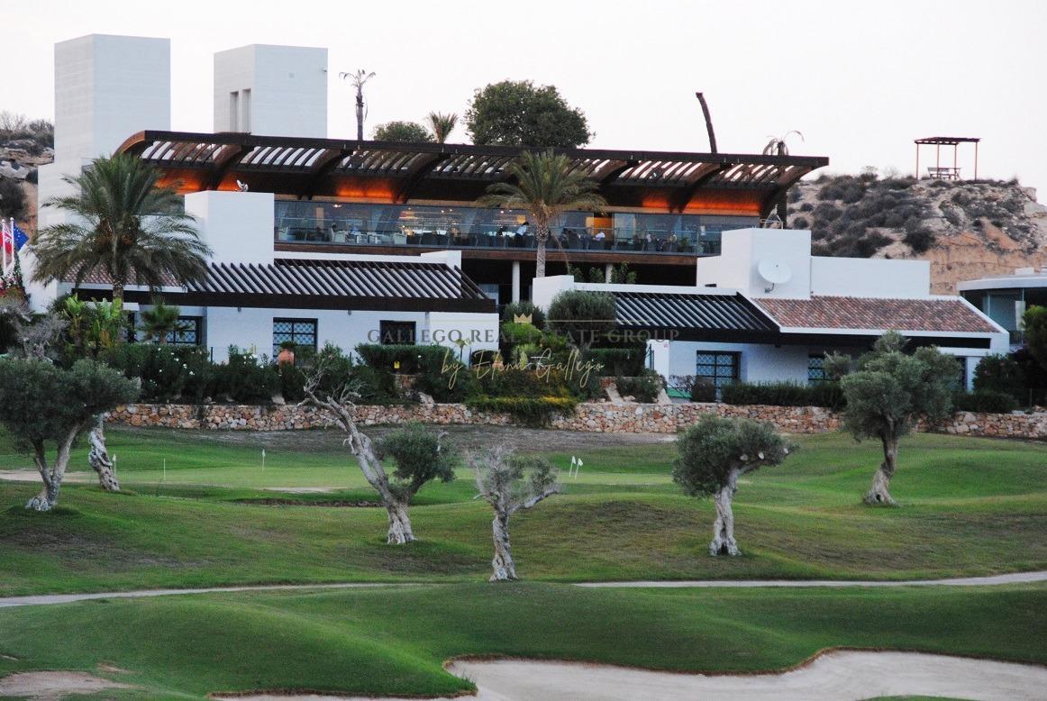 Venta de obra nueva en Peraleja Golf
