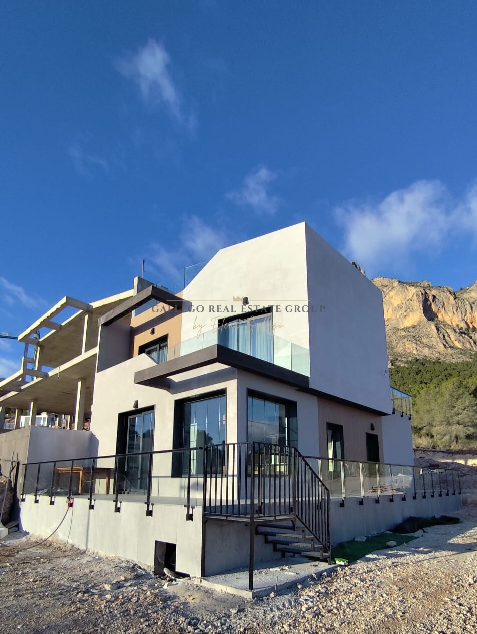 Venta de casa en Polop