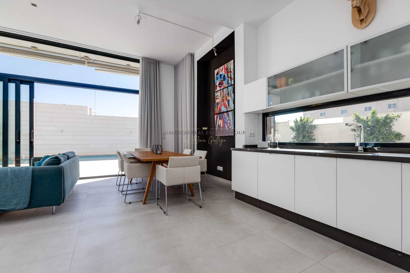 Venta de casa en Pilar de la Horadada