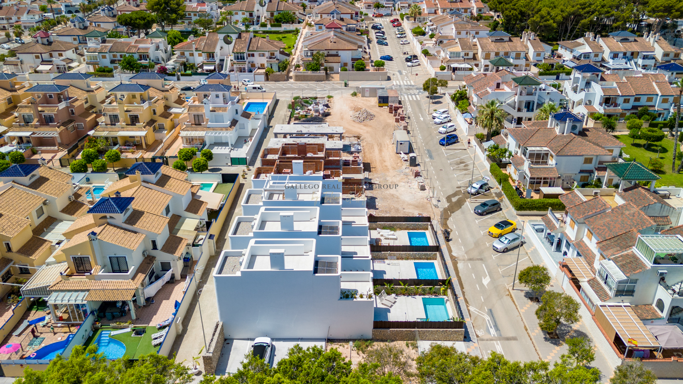 Venta de villa en Pilar de la Horadada