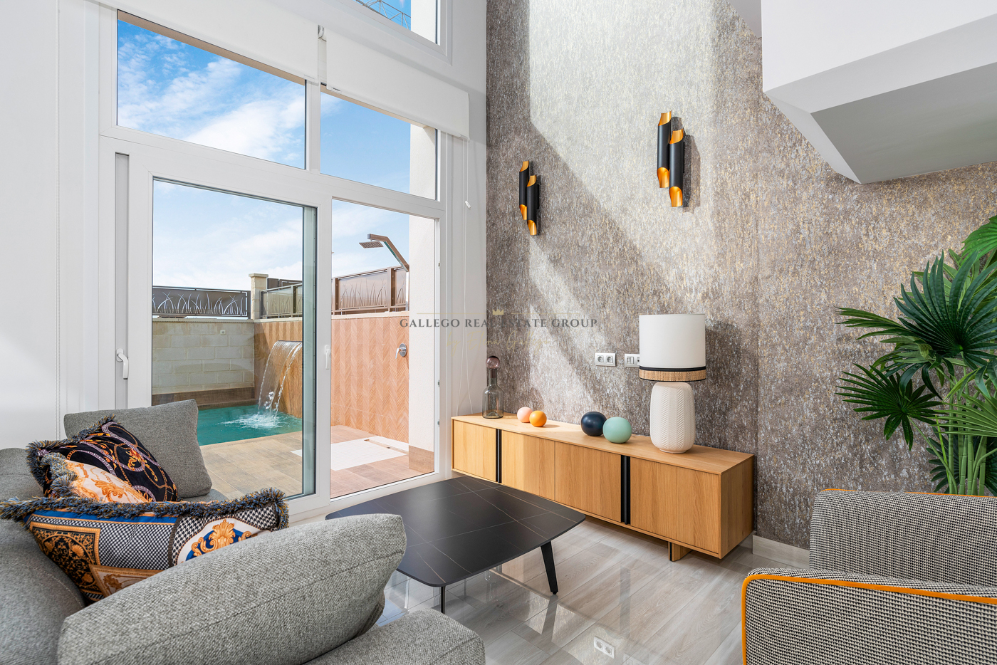 Venta de casa en Los Montesinos
