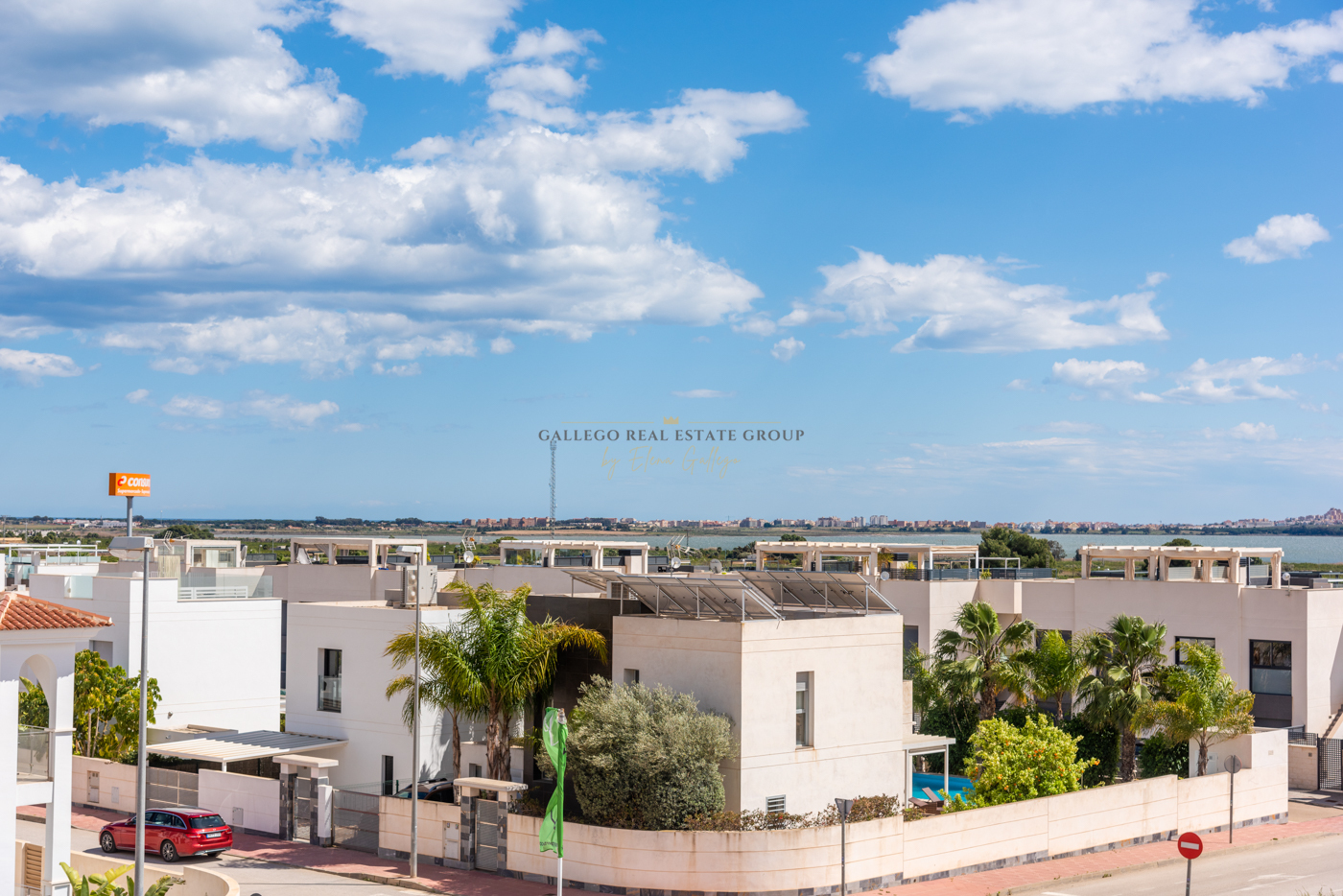 Venta de casa en Los Montesinos