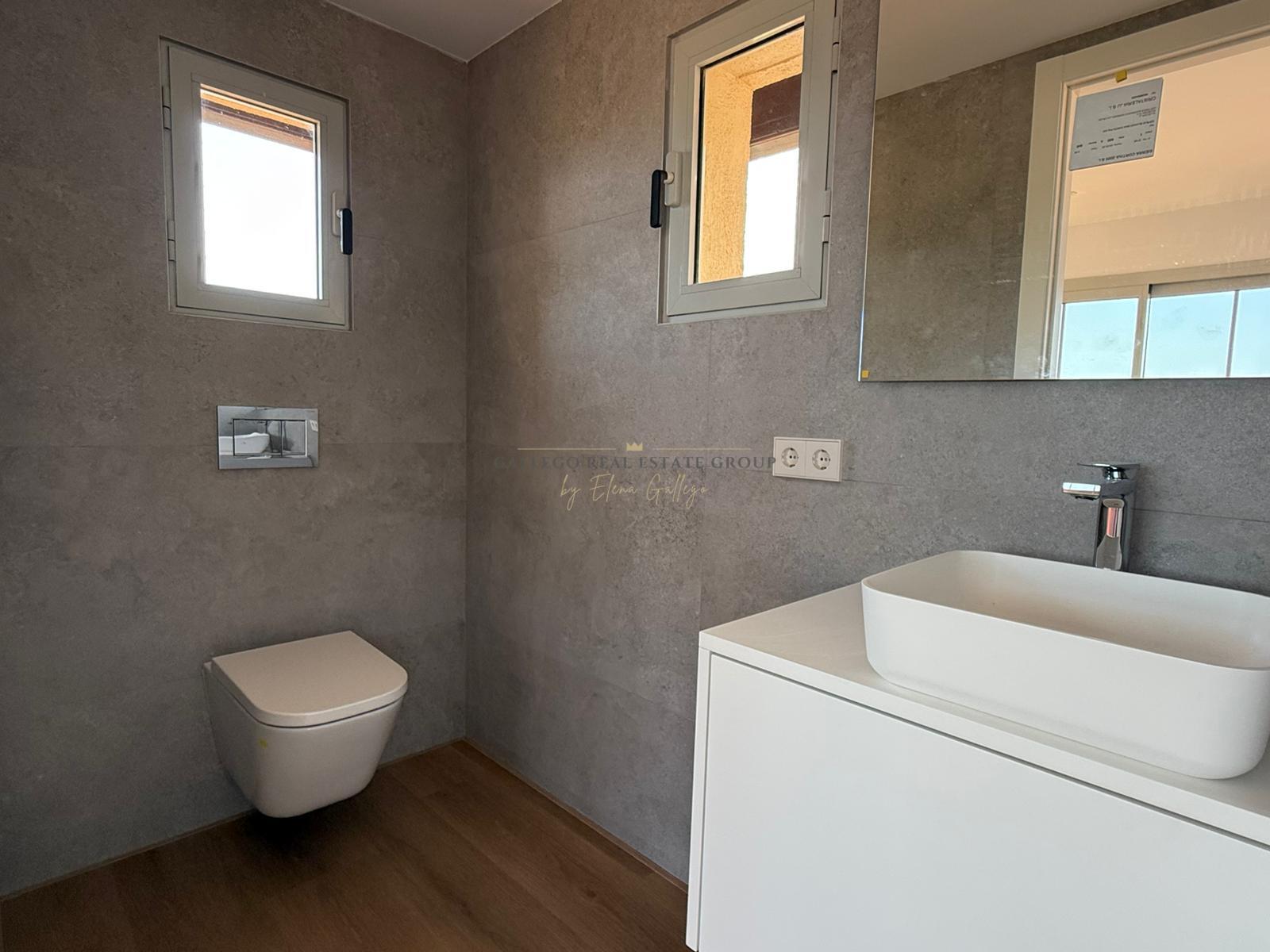 Venta de obra nueva en Golf Badia