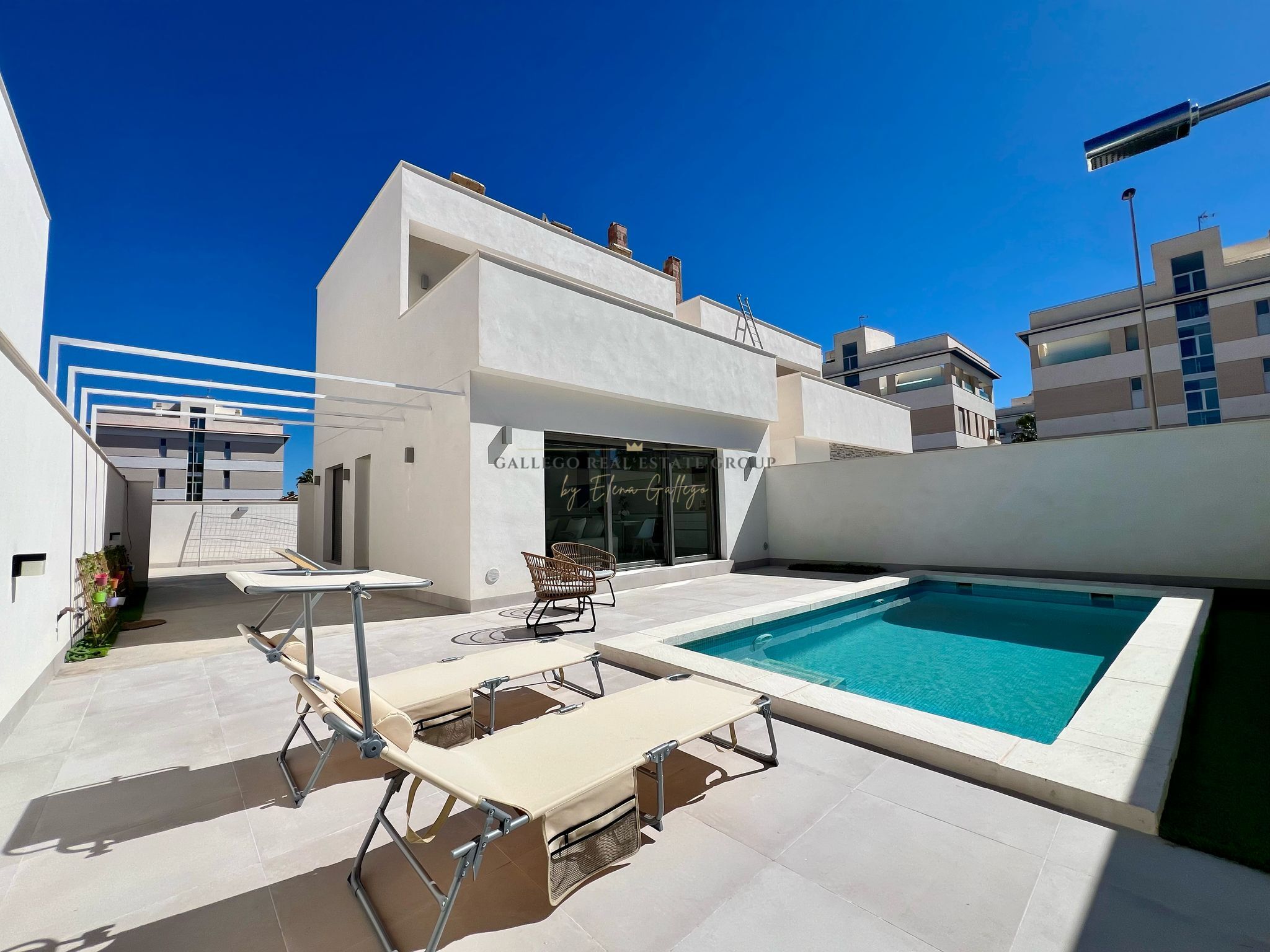 Venta de casa en Villamartin