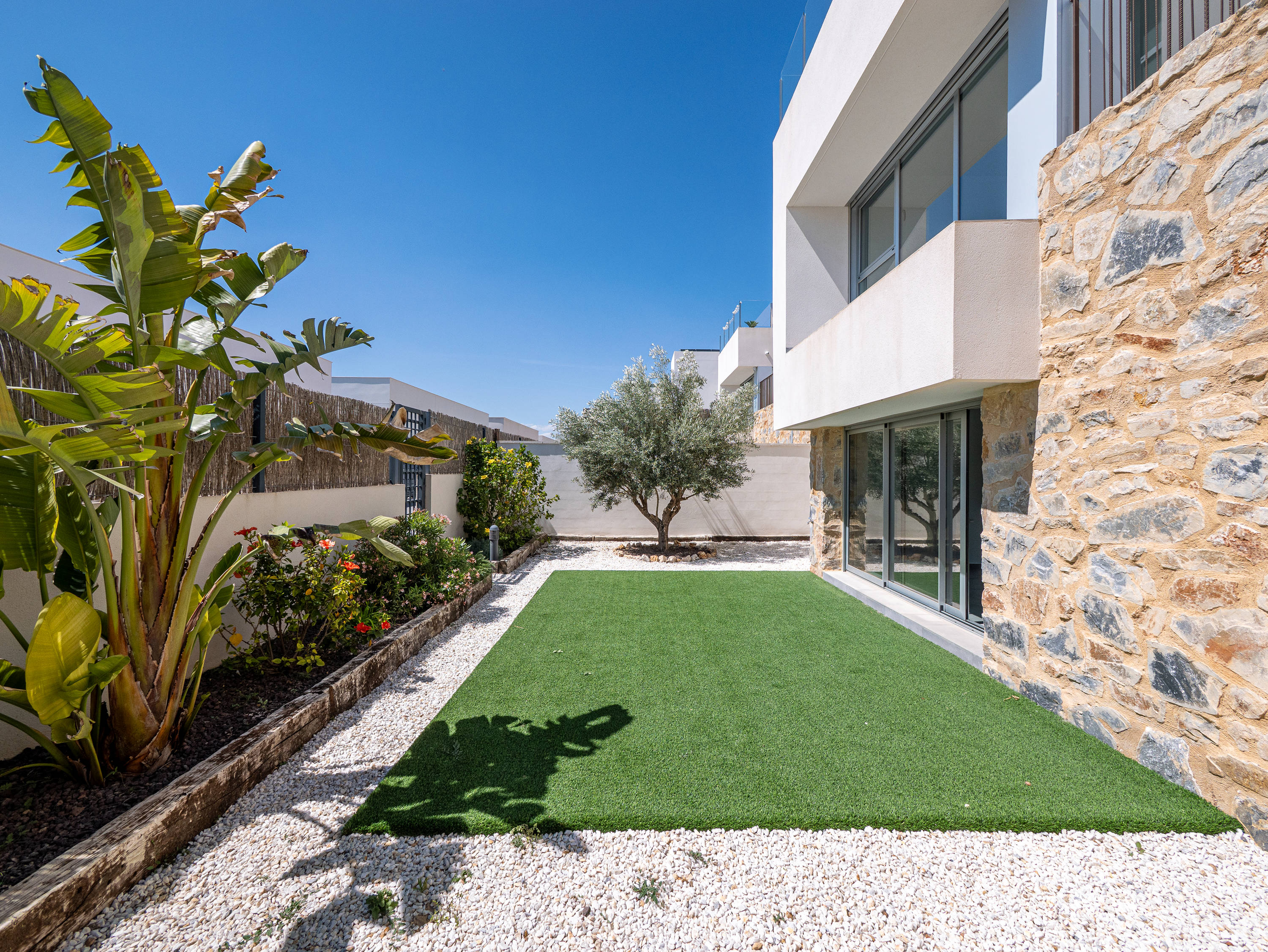 Venta de obra nueva en Algorfa