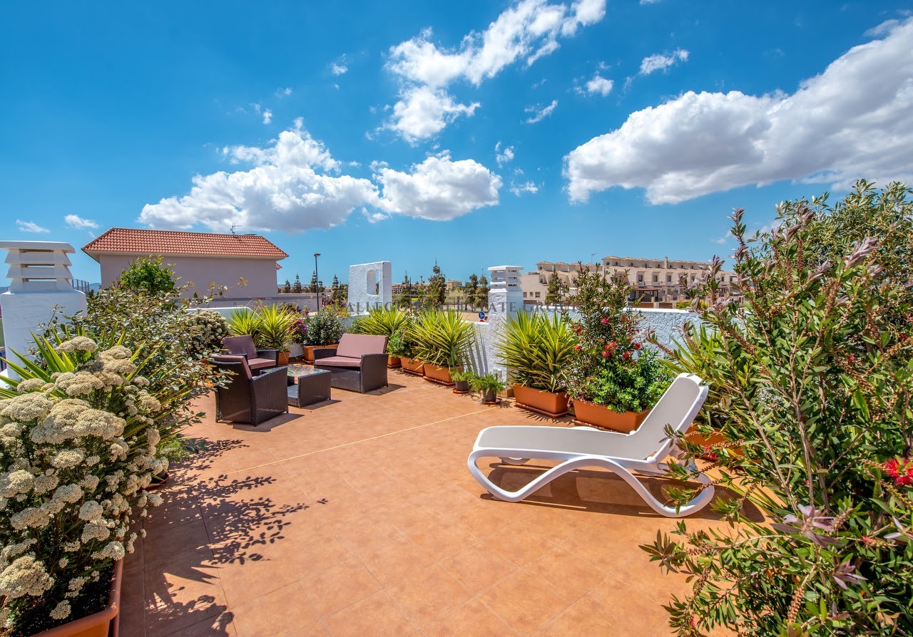 Venta de casa en Los Alcázares