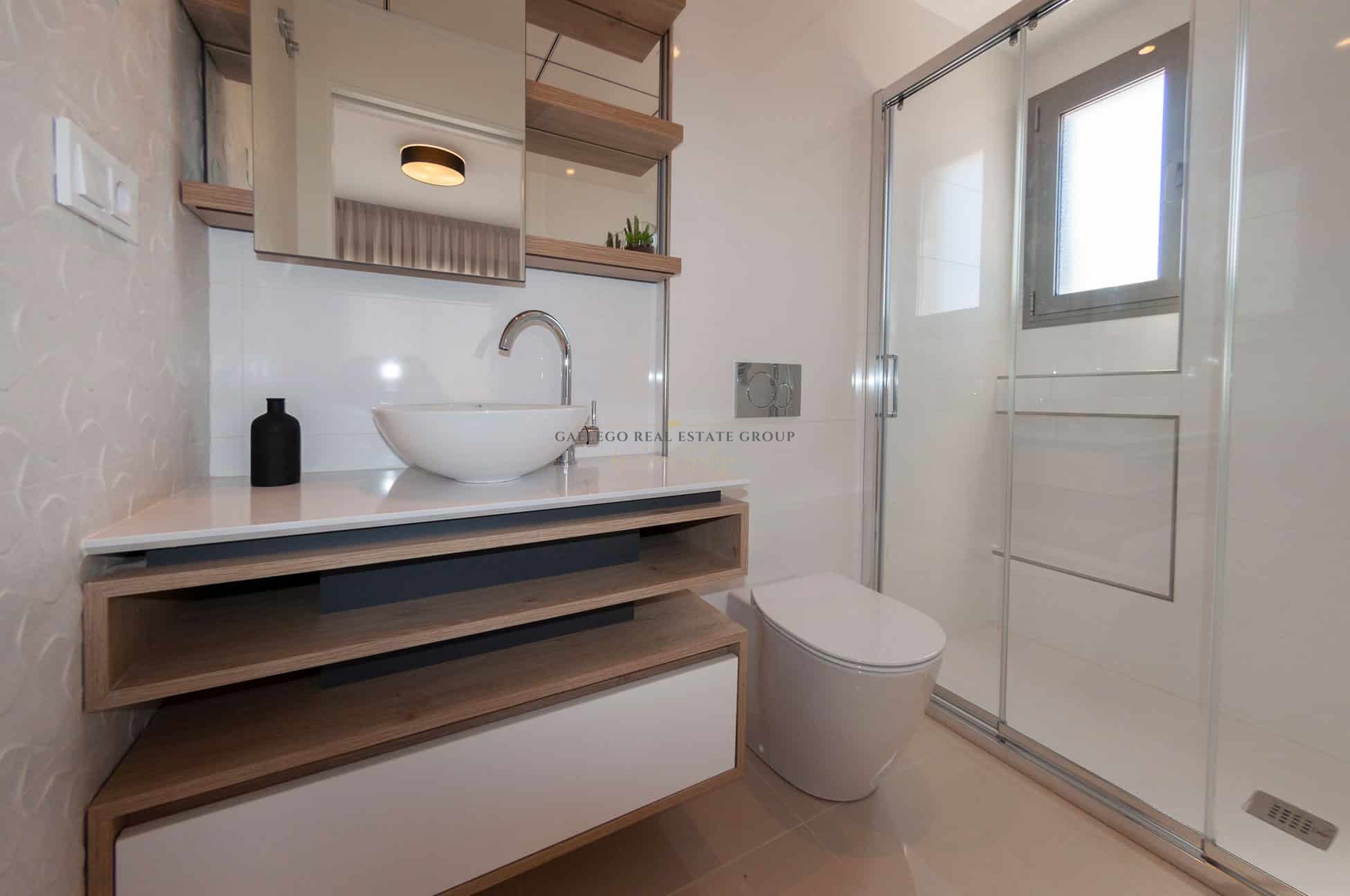 Venta de casa en Los Alcázares