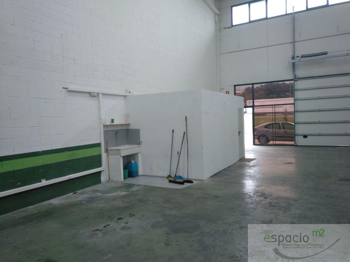 For sale of industrial plant/warehouse in Burgos