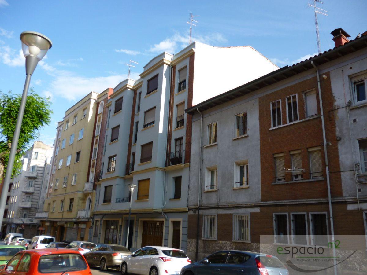 For sale of building in Burgos