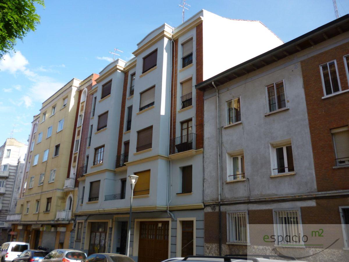 For sale of building in Burgos