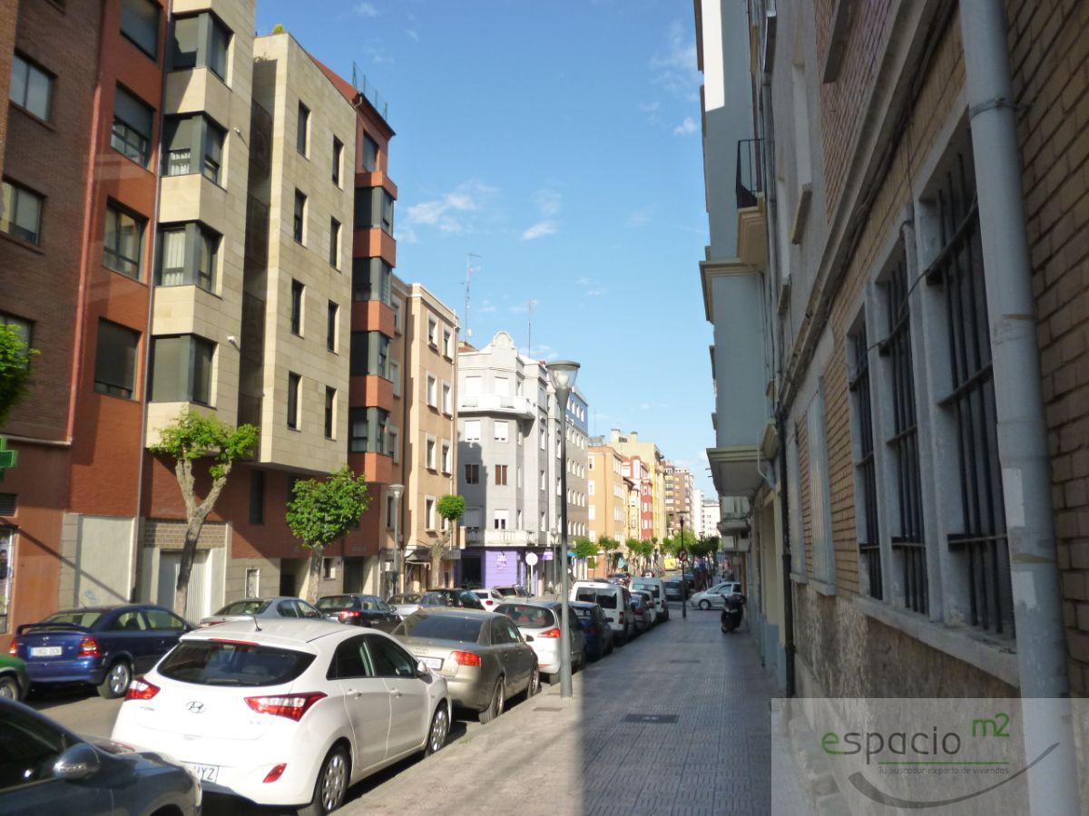 For sale of building in Burgos