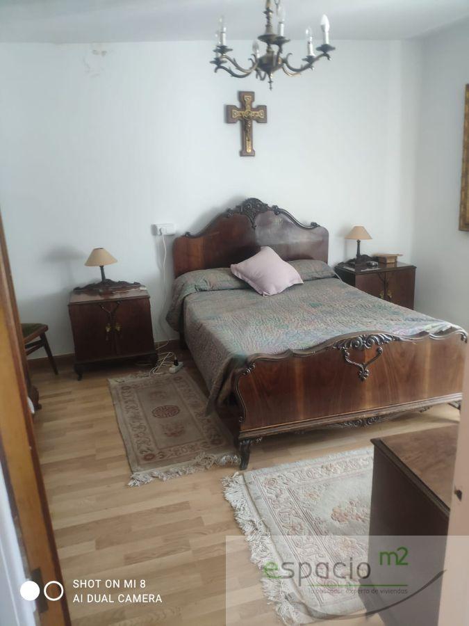 For sale of house in Tardajos