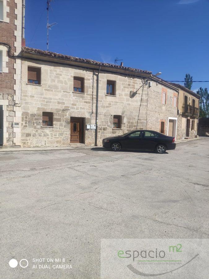 For sale of house in Tardajos