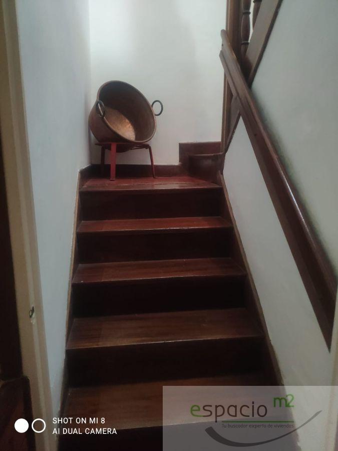 For sale of house in Tardajos