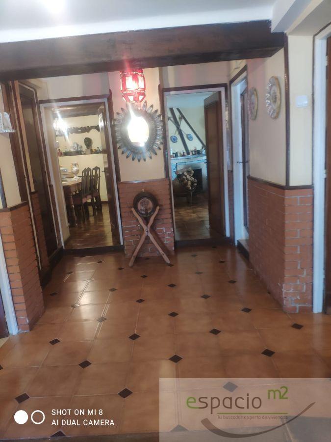 For sale of house in Tardajos