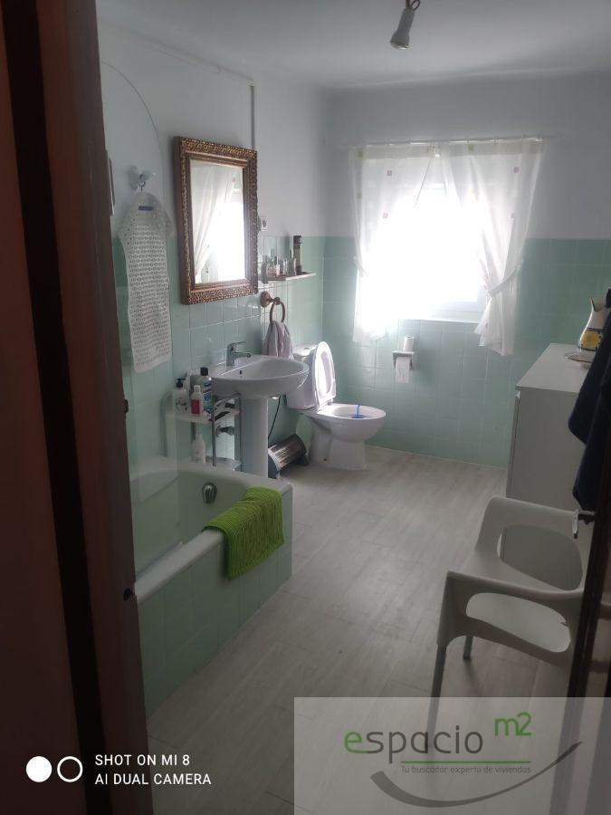For sale of house in Tardajos