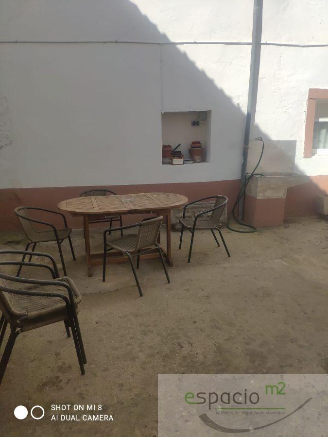 For sale of house in Tardajos
