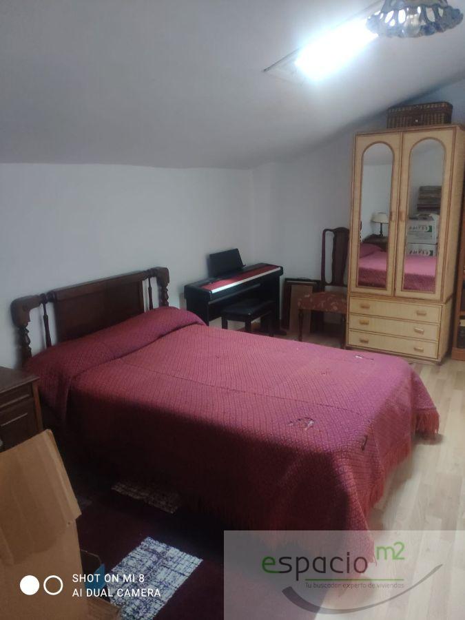 For sale of house in Tardajos