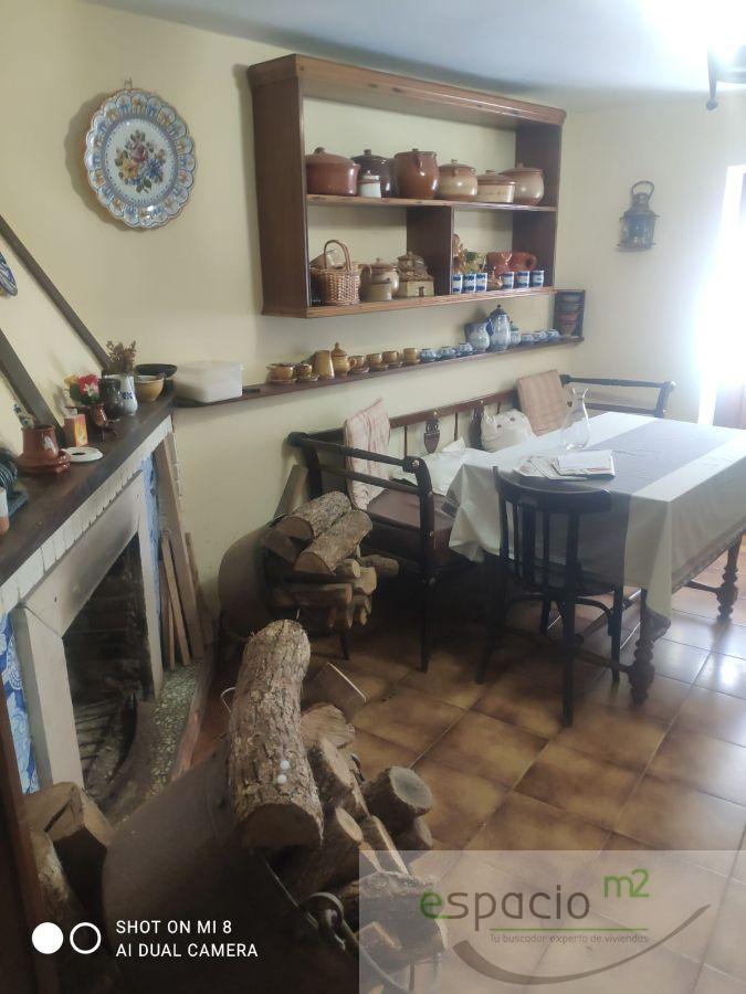 For sale of house in Tardajos