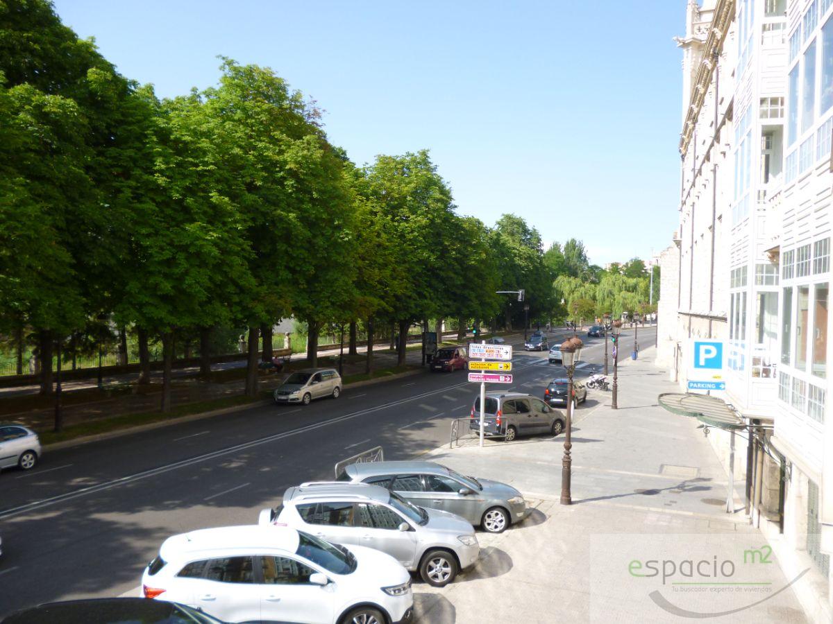 For sale of flat in Burgos