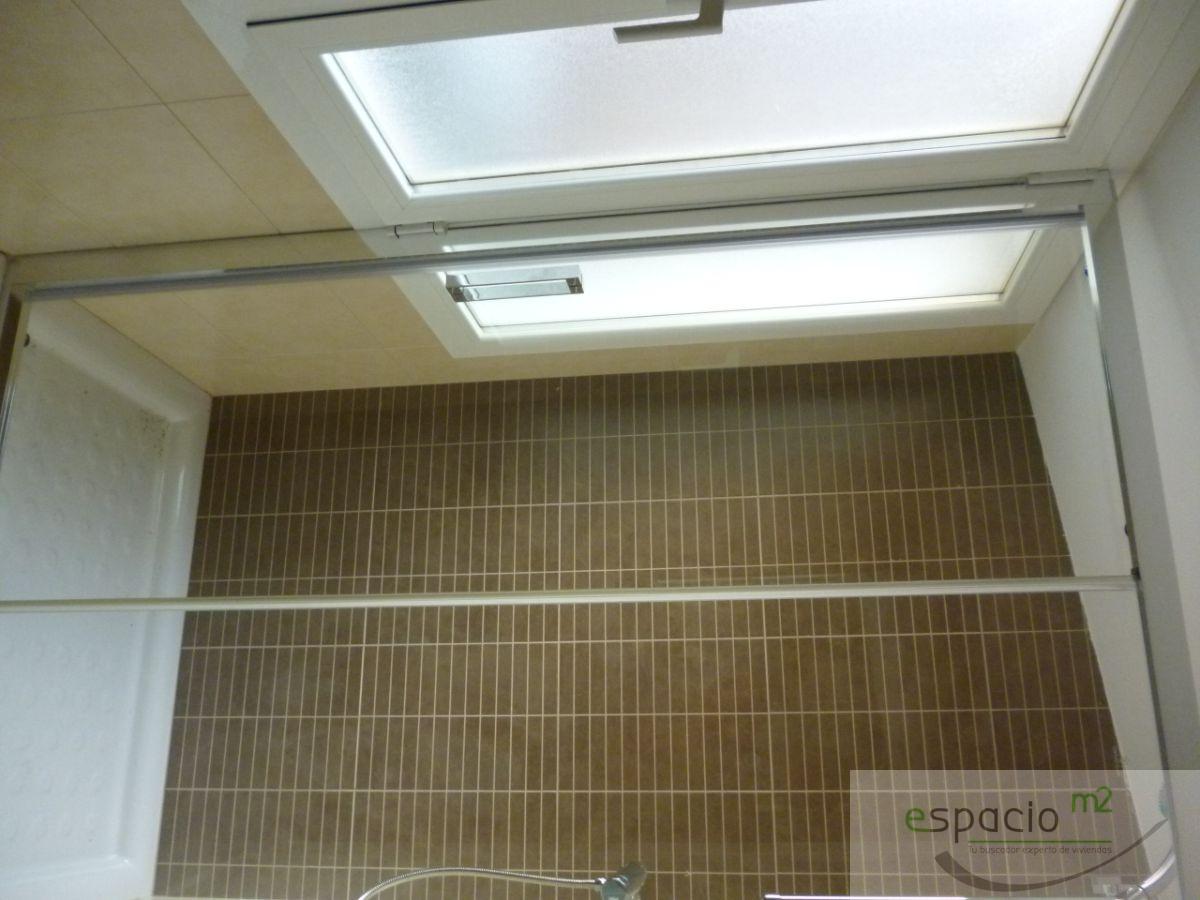 For sale of flat in Burgos