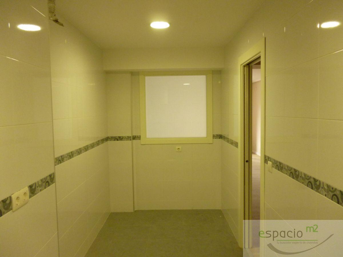 For sale of flat in Burgos