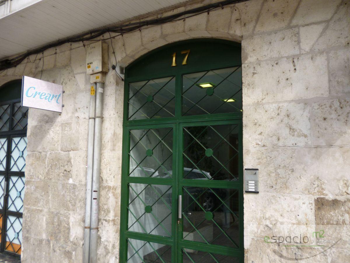 For sale of flat in Burgos