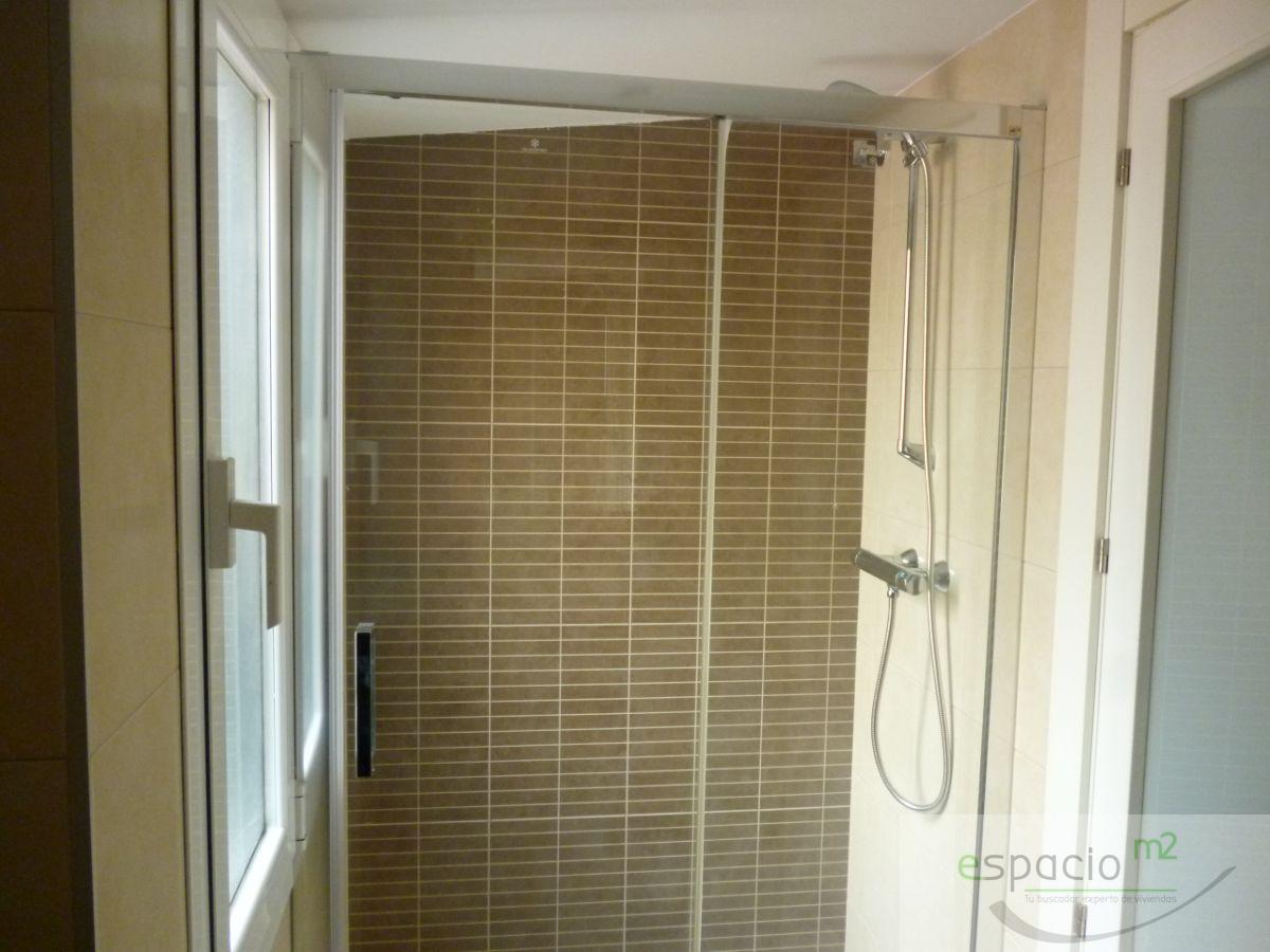 For sale of flat in Burgos