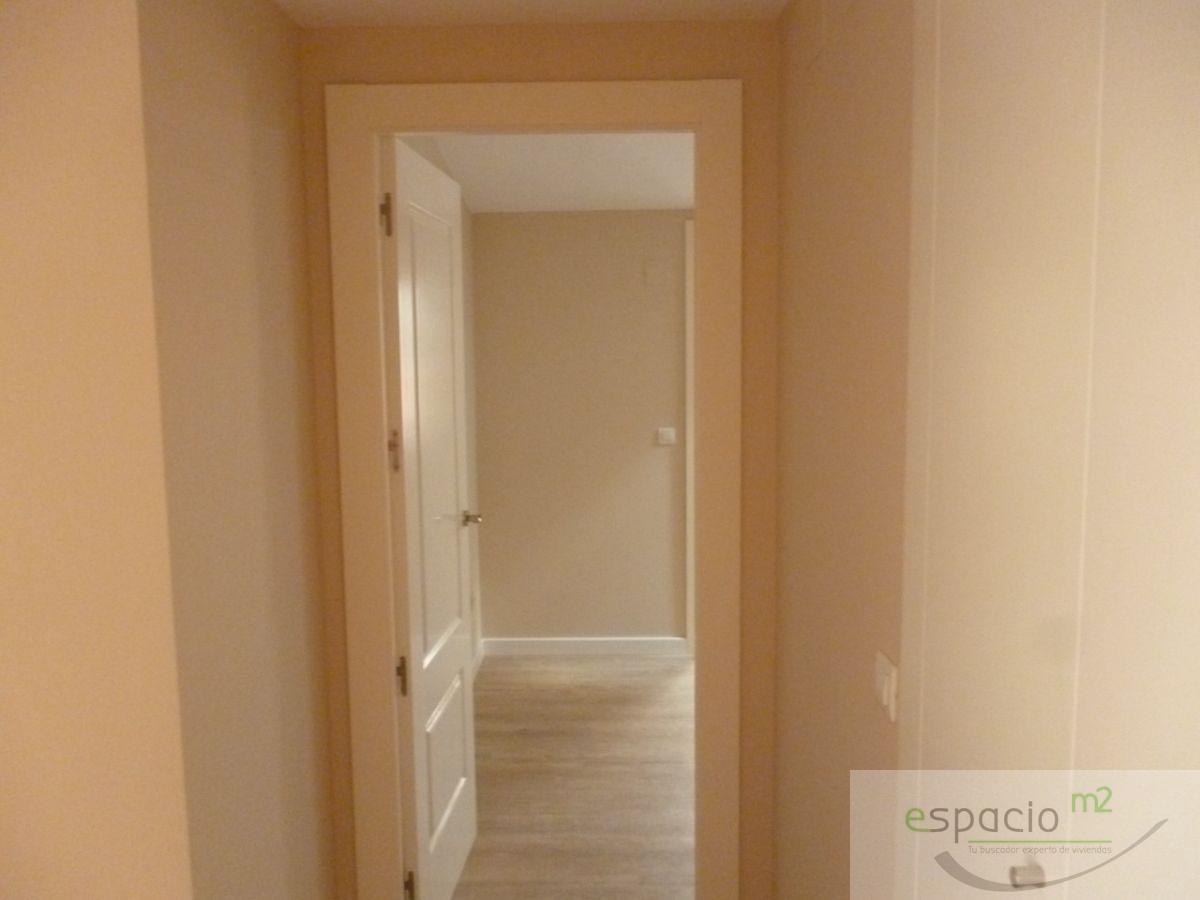 For sale of flat in Burgos