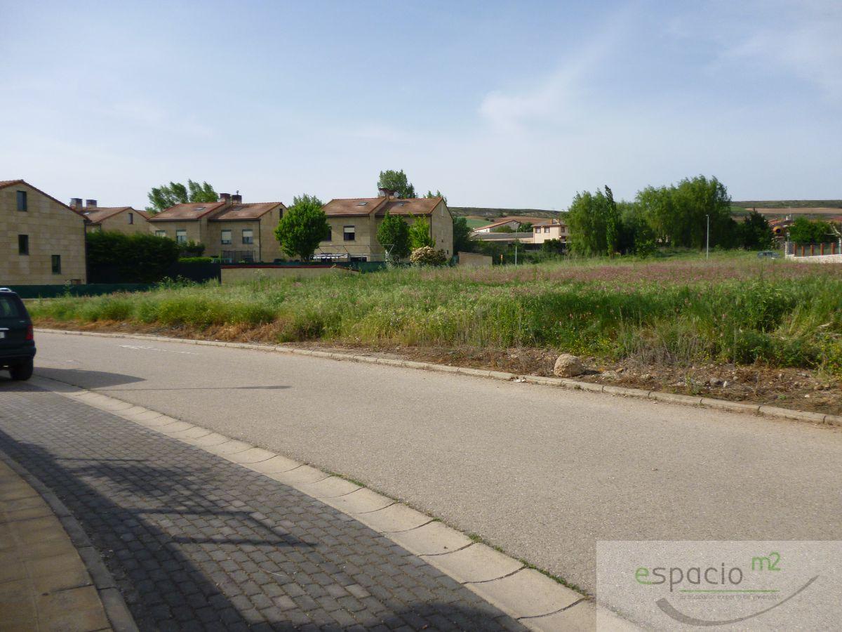 For sale of land in Villariezo