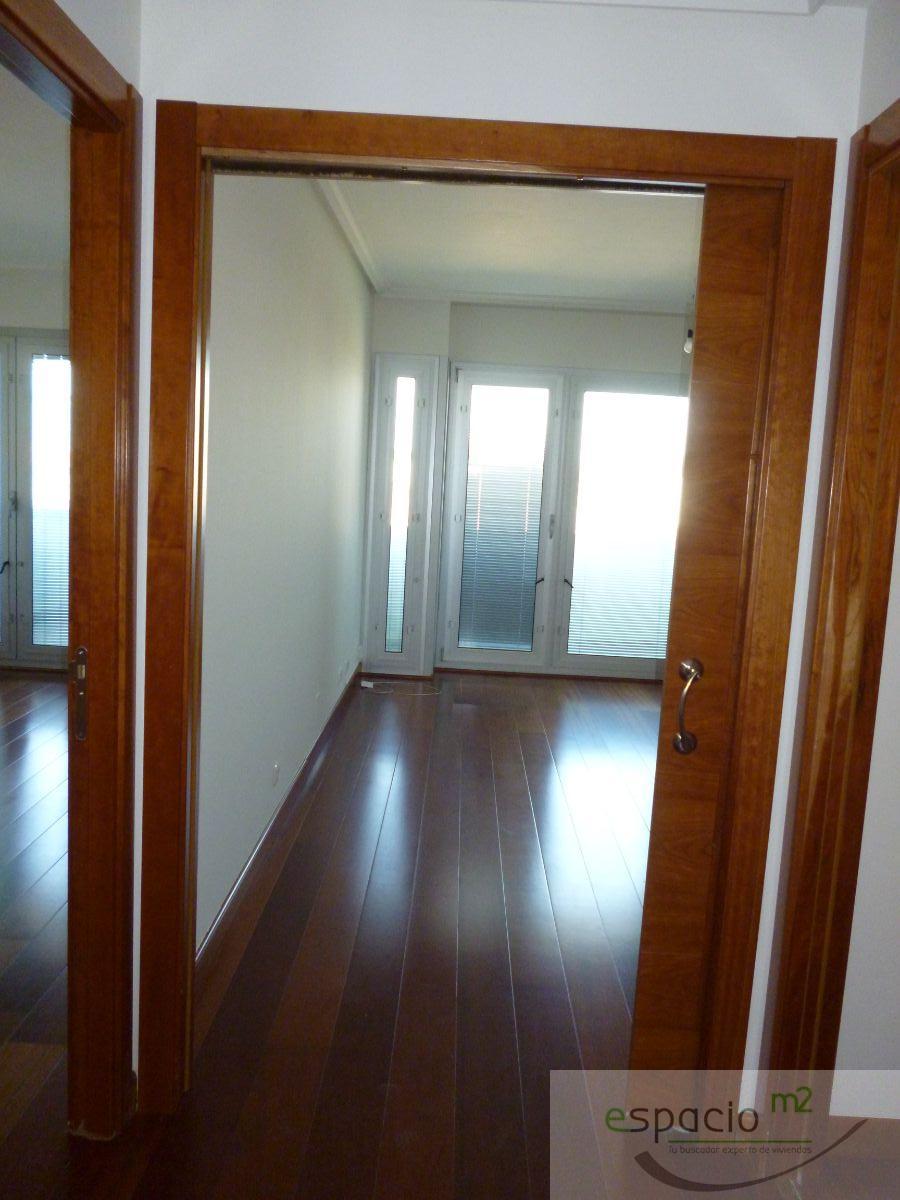 For sale of flat in Burgos